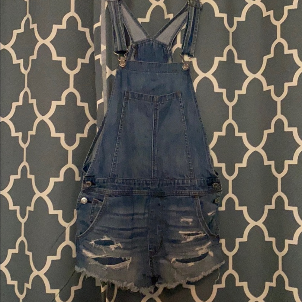 American eagle overall shorts medium